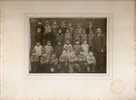 JUPILLE : Une école En 1934 - Superbe Photo Sur Carton D' Origine - Dimensions : Carton 29,5 / 24 Cm Photo 16,5 / 12 Cm - Lüttich