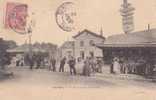 GARCHES : La Gare Je Jour De La Fête - Garches