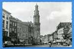 ZUTPHEN - Houtmarkt Met Wijnhuistoren . Voitures Camion Velos .cars.PAYS BAS - Zutphen