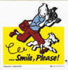 Hergé. AUTOCOLLANT PUB. TINTIN REPORTER PHOTOGRAPHE. SMILE, PLEASE ! Hergé Licensing 1992. Fond Or. - Autocolantes