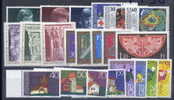 1975 COMPLETE YEAR SET MNH ** - Años Completos