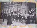 PRESIDENT LOUBET ET MADAME QUITTANT LE PALAIS ROYAL EN FIACRE - Taxi & Carrozzelle