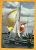 Delcampe - Bateaux De Plaisance - VOILIERS 420 EN REGATE - Carte Photo Erwan Quemere - Circulé En 1968 - Segeln