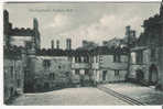 ROYAUME-UNI - HADDON HALL - CPA - The Courtyard, Haddon Hall - This Is A Country House On The River Wye At Bakewell - Derbyshire