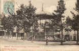 STENAY PLACE D ARMES LE KIOSQUE ET LES PETITES ARCADES - Stenay