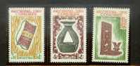 COMORES  N° 29 à 31**  - ARTISANATS - Unused Stamps