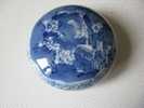 Boite Circulaire Non Publicitaire En Porcelaine Blanche Et Bleue D Origine Asiatique - Cajas