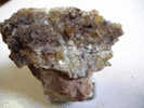 FLUORINE JAUNE PASSANT A  VIOLET MAIS RECOUVERT D´UN GEL 6,5 X4,5 CM LANTIGNIE - Minerals