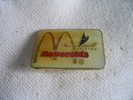 Pin´s Mac DONALD´S  Haleiwa - McDonald's