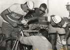 TOUR DE FRANCE 1957 Photo De Presse Départ Nantes Cyclistes Italiens - Wielrennen