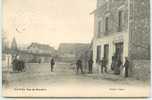 TRAPPES     -     Rue De Montfort.(avec Un Café). - Trappes