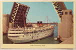 USA Old 1960´s Postcard - Chicago Lake Excursion Boat Passing Through Outer Drive Link Bridge - Chicago