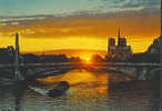 A339 Paris - Crepuscule Sur La Seine - Navi Ships Bateau - Tramonto, Sunset, Coucher  / Viaggiata 1978 - Embarcaciones