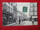 94 - FONTENAY SOUS BOIS - PLACE D'ARMES ET RUE MAUCONSEIL - MARCHAND VENDEUR DE CARTES POSTALES..... - Fontenay Sous Bois