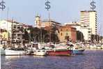 Delcampe - SAINTE MAXIME Var 83 : Le Port L'église Et La Tour Carrée ( Bateaux Hors Bord Canot à Moteur Voilier Boat ) - Sainte-Maxime