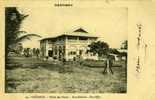 DAHOMEY . COTONOU .HOTEL DES POSTES (cette Carte Etait Collee Dans Un Album Voir Scan Verso) - Dahomey