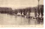 Inondations De Paris (Janvier 1910) Les Pontonniers Au Cours La Reine Cpa Animée - Überschwemmungen