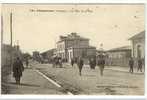 Carte Postale Ancienne Carpentras - La Cour De La Gare - Chemin De Fer - Carpentras