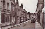 72. SAINT CALAIS . LA RUE DU DAUPHIN. GALERIE SARTHOISE DU MEUBLE. ANIMATION. VOITURE. CIM. - Saint Calais