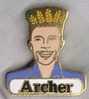 Archer, L'homme Avec La Couronne - Celebrities