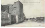 C 4975 - SELLES SUR CHER - 41 - Chateau Gaillard, Reste Des Fortifications De 1450 - Belle CPA   Modéle Rare - Animée - - Selles Sur Cher