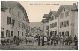 Espelette La Place Du Marché - Espelette