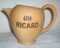 CARAFE PICHET EN CERAMIQUE UN RICARD - Karaf