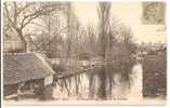 60 - GOUVIEUX  -  La Chaussée - Les Bords De La Nonette -  Animée  Lavoir Un Jour De Lessive - Gouvieux