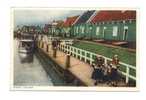 Holland Marken Kinderen Kostuums Kade Boot Enfants En Costume Sur Le Quai Pres Bateau - Marken