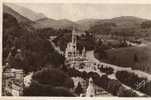 5741    Francia   Lourdes   La  Basilique  Vue Du  Chateau   Fort   VGSB   1938 - Midi-Pyrénées