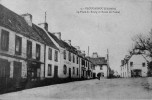 La Place Du Bourg Et Route De Primel - Plougasnou