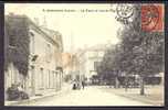 CPA  ANCIENNE- FRANCE- ANDRÉZIEUX (42)- LA PLACE ET LA RUE DE L´EGLISE EN ÉTÉ AVEC ANIMATION- COMMERCES- - Andrézieux-Bouthéon