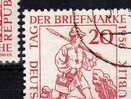 Plattenfehler 1956 Akzent Am U In Republik DDR 544 IX O 70€+Vergleich Tag Der Briefmarke With Error On Stamps On Germany - Abarten Und Kuriositäten