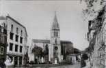 D64 - ORTHEZ - LA PLACE ET L´EGLISE SAINT PIERRE + GALERIES ST PIERRE - Orthez