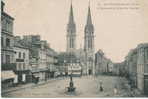 L'Église Et La Place Du Marché - La Ferte Mace