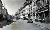 02 SOISSONS RUE SAINT MARTIN AVEC RENAULT 4CV - Soissons