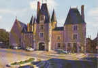 18.CHER.AUBIGNY SUR NERE. HOTEL DE VILLE ANCIEN CHATEAU DES STUART XV ET XVI SIECLE...automobiles - Aubigny Sur Nere