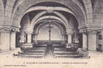 44 LOIRE ATLANTIQUE.SAINT JULIEN DE VOUVANTES.INTERIEUR DE L EGLISE LA CRYPTE Petit Plie Coin Bas Droit - Saint Julien De Vouvantes