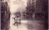 75 - Paris 11 ème - Avenue Ledru-Rollin Inondation De Janvier 1910 - Un Habitant Rentrant à Son Domicile (cheval) - District 11