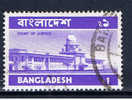 BD Bangladesh 1976 Mi 67-68 Gebäude, Palme - Bangladesch