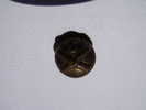 BOUTON - MILITAIRE - GRENADE AU DESSUS DE 2 CANONS CROISES - DOS MAURICE BOURDON PARIS - 19 Mm DIAMETRE - Buttons