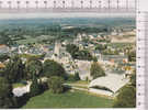 SAINTE MERE EGLISE -   Musée Des Troupes Aéroportées à Gauche, à Droite Bâtiment Qui Abriten   Avion  C 47, Eglise - Sainte Mère Eglise