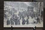 La Sortie Du Métropolitain Porte Maillot - Paris (17)