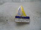 Pin´s Voilier Le Défi Francais AMERICAN'S Cup 1992 - Bateaux