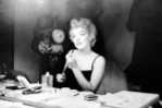 B31-021  @    Marilyn Monroe  Hollywood Movie Star Actress  ( Postal Stationery , Articles Postaux ) - Schauspieler