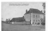 89 // SAINT JULIEN DU SAULT - La Place De La Gare, ( Hotel Restaurant De La Gare ) Coll J.D.  ** - Saint Julien Du Sault