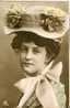 THEMES - Ref C69- Mode -chapeau - Chapellerie - Portrait De Femme Au Chapeau  - Carte Bon Etat - - Mode