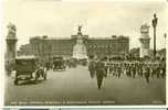 London - The Mall Victoria Memorial & Buckingham Palace - Buckingham Palace