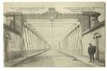 CUBZAC-LES-PONTS(33)1923- Entrée Du Pont Des Piétons-facteur - Cubzac-les-Ponts