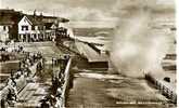 ROTTINGDEAN  - ROUGH SEA   -  BELLE CARTE  PHOTO ANIMEE  - - Autres & Non Classés